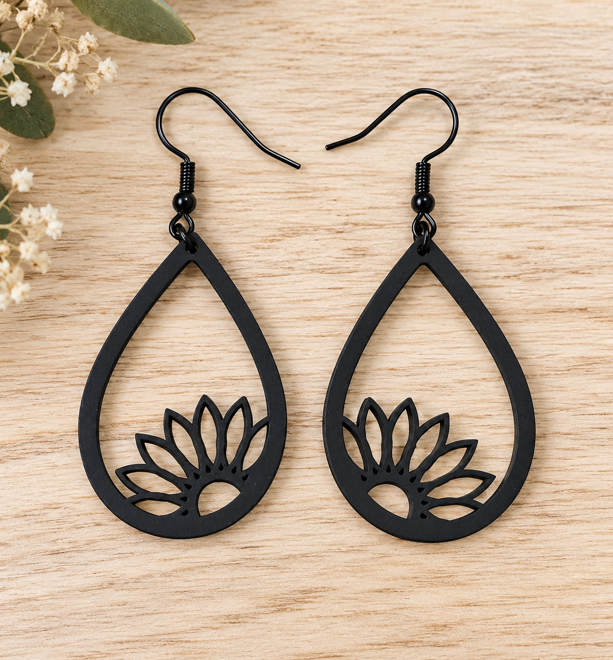 Floral Drop Earrings.